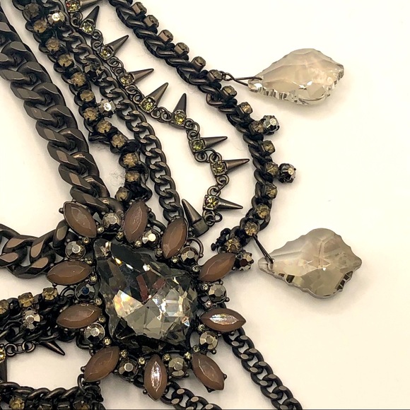 VINTAGE GOTHIC STYLE STATEMENT NECKLACE - Picture 2 of 14